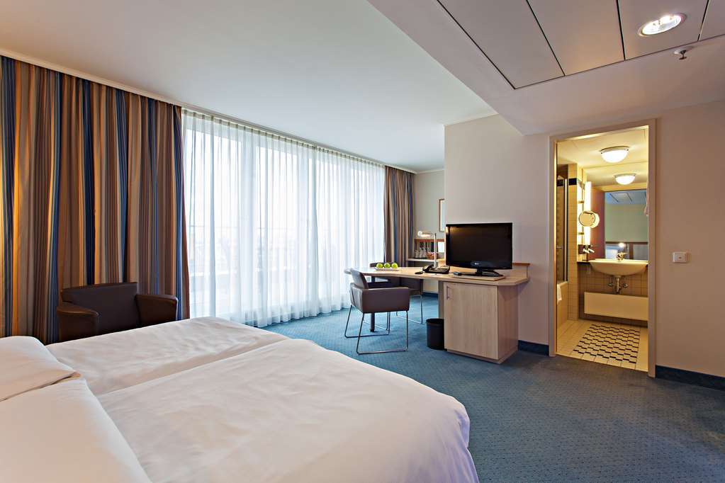 Lindner Hotel Cologne Am Dom, Part Of Jdv By Hyatt Room photo